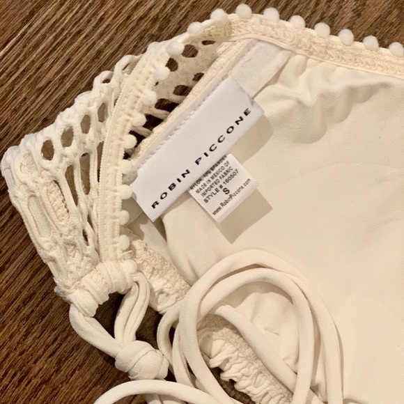 Robin Piccone Halter Bikini Top - Picture 6 of 6